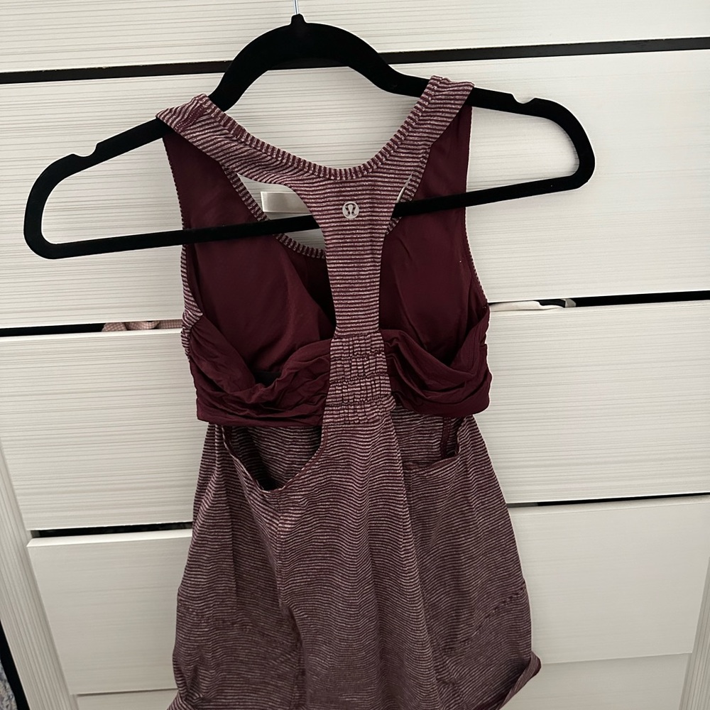 marroon/burgandy lululemon tank top